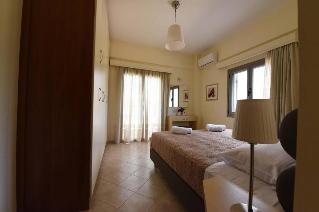 Seaside Villa Andronikos Amarynthos Esterno foto